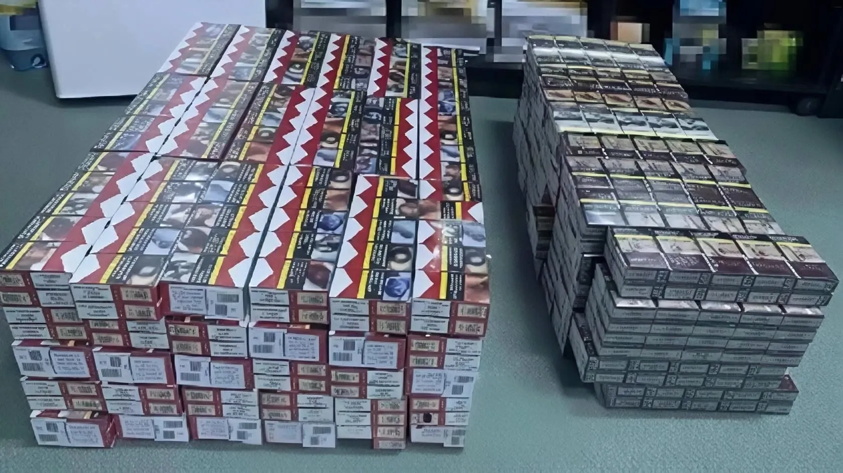 Țigări de contrabandă