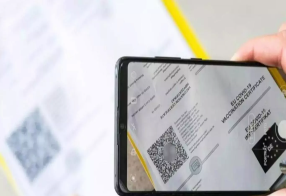 Formularul digital de intrare în România poate fi completat de azi. Documentul este OBILGATORIU de luni