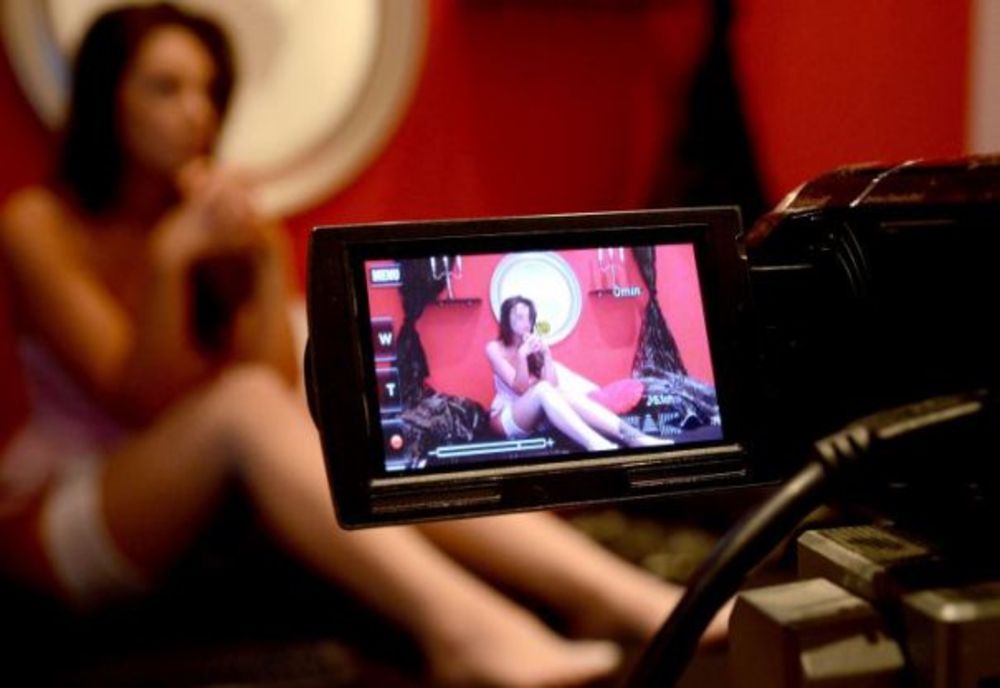 Viitoare senatoare POT, vedetă de videochat