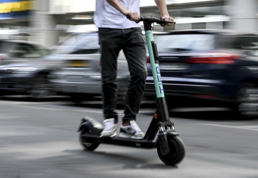 PROPUNERE: RCA PE CNP ÎN CAZUL CONDUCĂTORILOR DE TROTINETE ELECTRICE