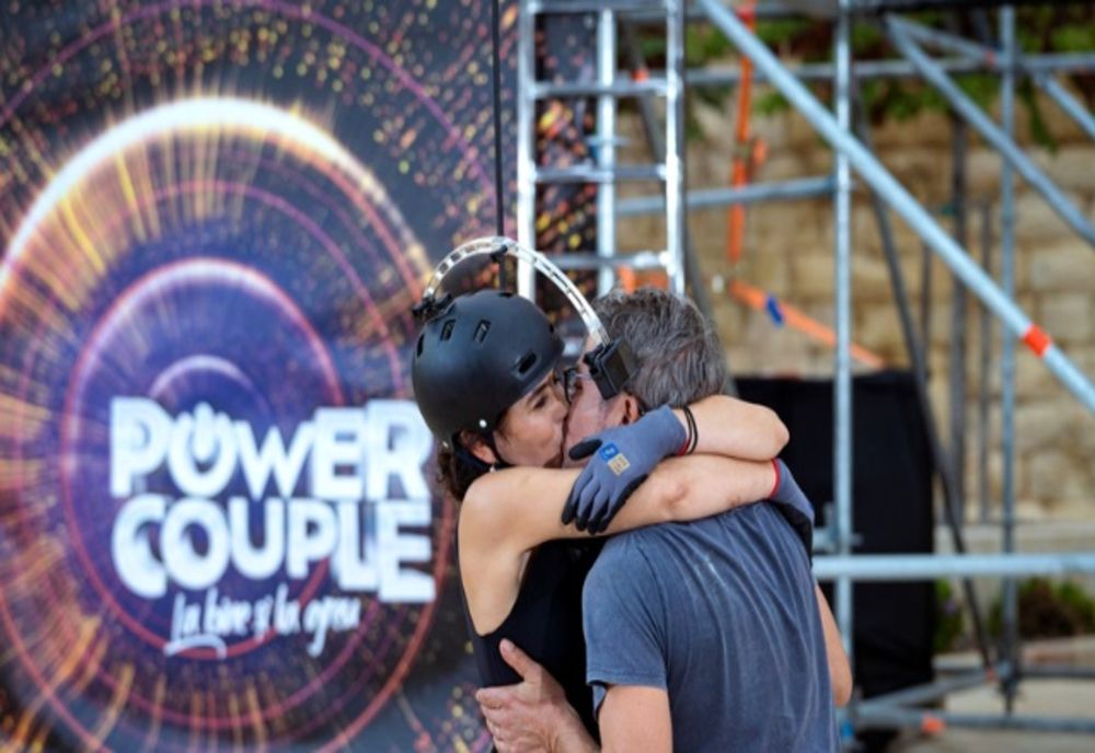 Cine sunt vedetele care participă la Power Couple, show prezentat de Dani Oțil