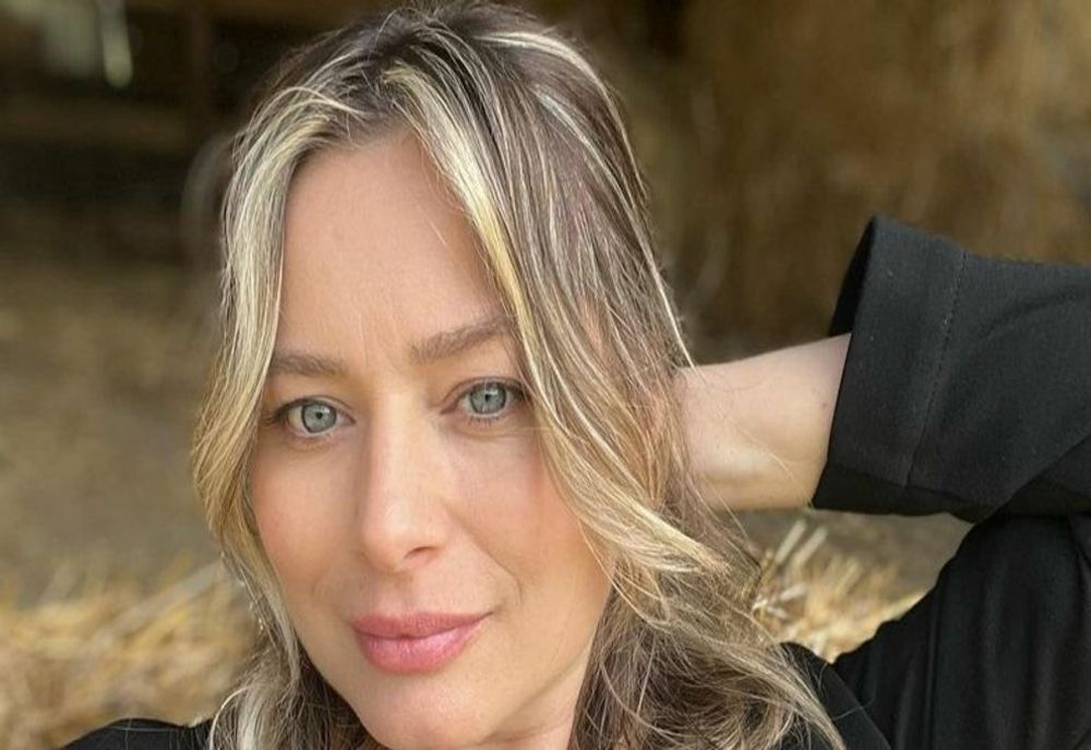 Cât costă cozonacii făcuți de Laura Cosoi