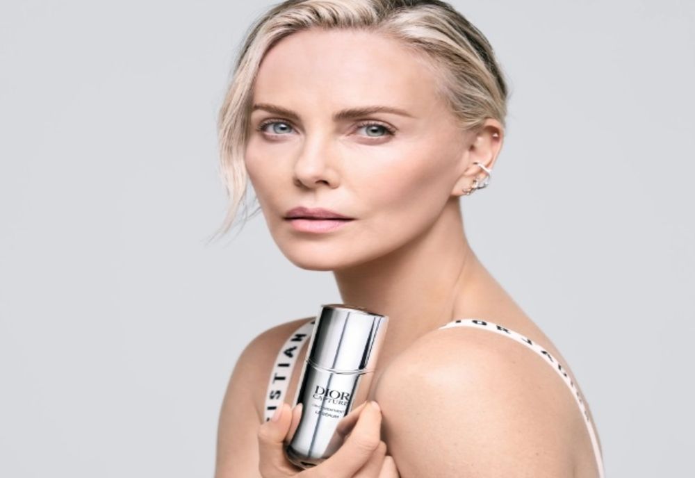Charlize Theron, noua imagine a Dior Capture