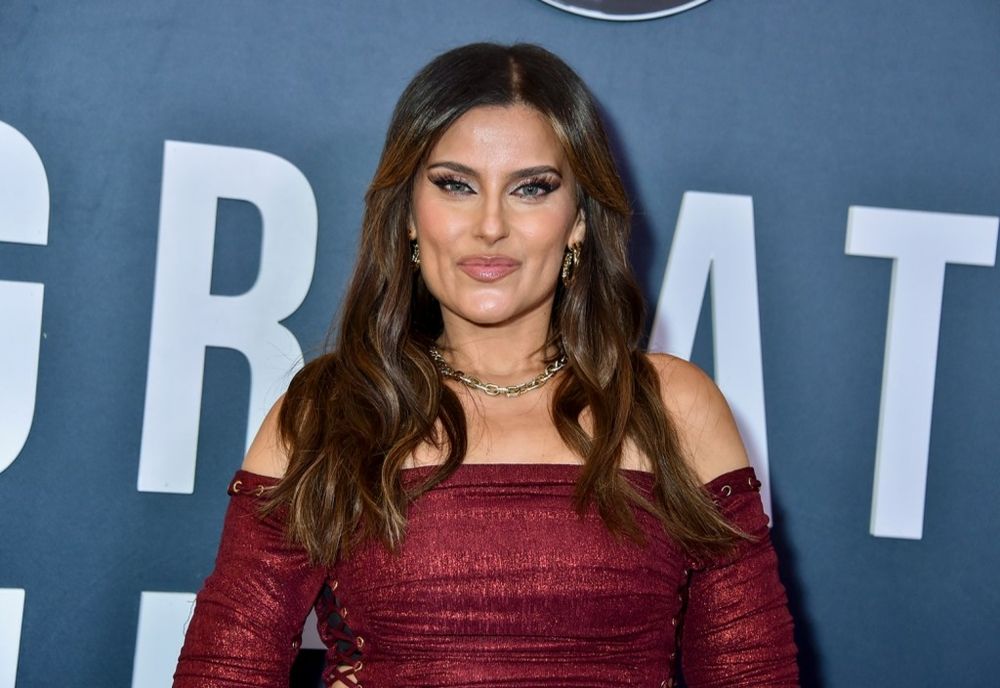 Nelly Furtado, apariție rară în costum de baie. Artista și-a arătat formele voluptoase