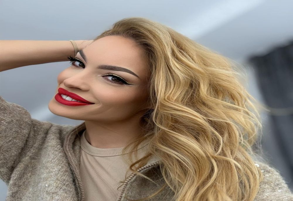 Ce face Valentina Pelinel pentru a arăta bine la 44 de ani