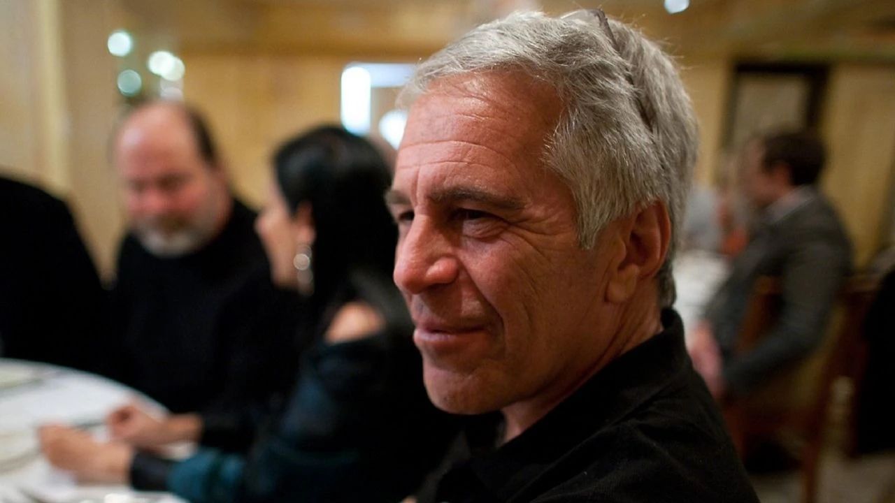  Jeffrey Epstein           