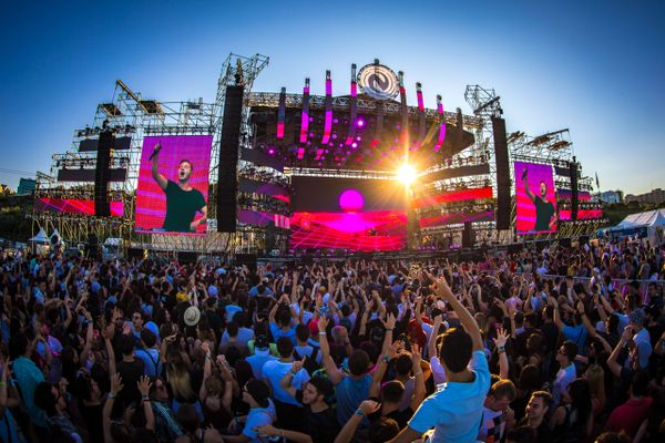 Primele nume care vor cânta la Neversea 2022