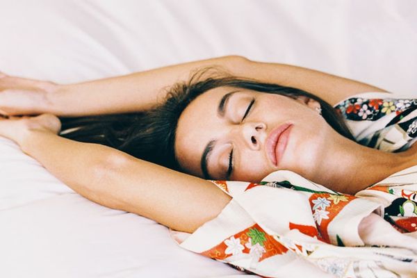 Amestecul care te ajută să adormi profund în doar un minut