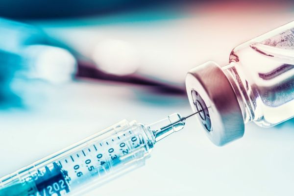 Campania de vaccinare în România. Rata de imunizare în rândul populației generale este de 40%