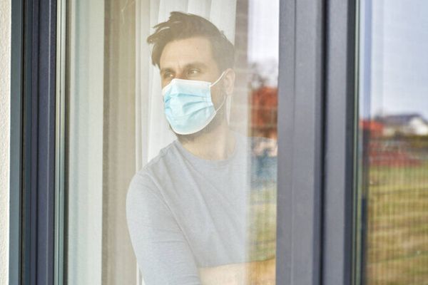 Scade perioada de izolare pentru bolnavii de Covid-19