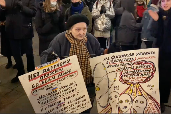 Povestea Elenei Osipova, protestatara de 78 de ani arestată la manifestația antirăzboi din Sankt Petersburg