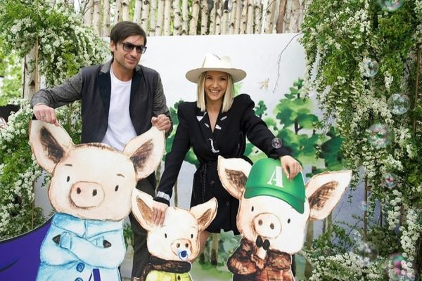 Adela Popescu și-a botezat mezinul! Imagini impresionante de la petrecere