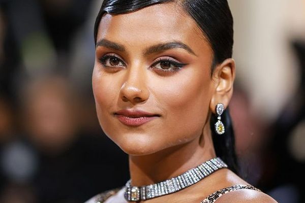 Secretul de frumusețe indian pentru un păr strălucitor