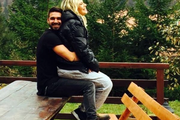 Despărțire – șoc în showbizul românesc! Și-au spus „adio” după opt ani de relație. Au împreună o fetiță