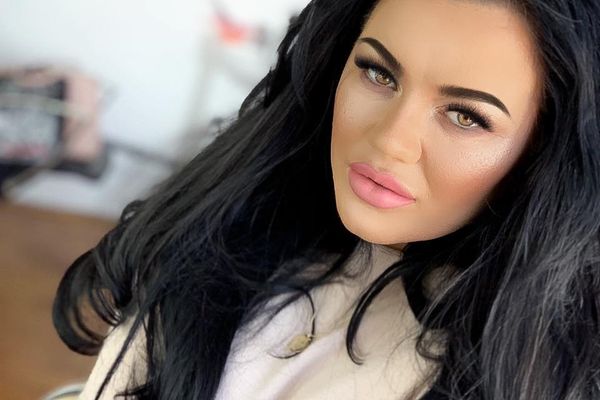 Carmen de la Sălciua s-a măritat în secret cu Marian Corcheș. Imagini cu rochia de mireasă