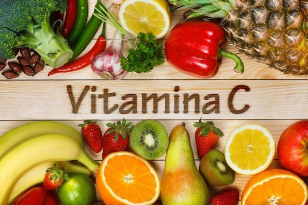 Vitamina C face mult mai mult decât să-ți întărească sistemul imunitar – 3 beneficii care te-ar putea surprinde
