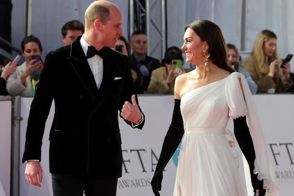 Gestul intim făcut de Kate Middleton la Premiile BAFTA: ce i-a făcut lui William pe covorul roșu