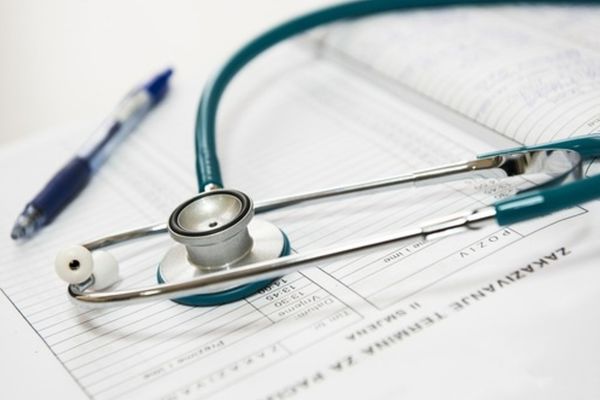 Lista serviciilor medicale gratuite de care beneficiază românii care nu plătesc asigurare de sănătate la stat