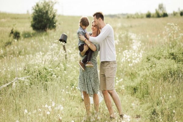 Se schimbă legea! Anunț important pentru românii care adoptă copii