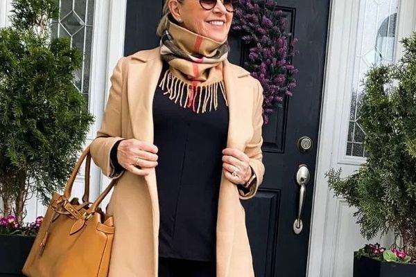 5 sfaturi simple care te vor ajuta să adaugi feminitate oricărui look