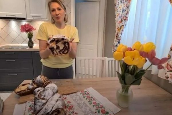 Rețete de Paște. Mirela Vaida dezvăluie ingredientul secret pentru cel mai pufos cozonac