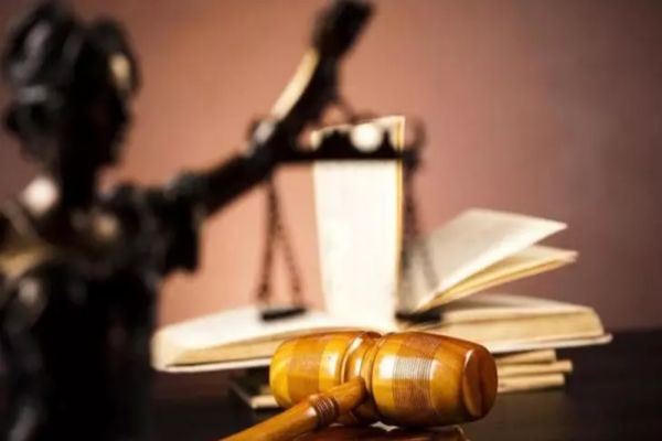 CCR amână din nou un răspuns pe tema reformei pensiilor magistraților