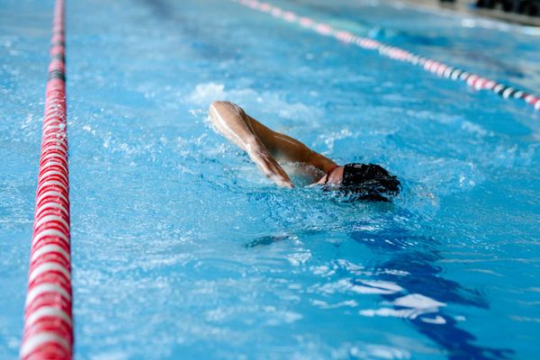 Lucrurile bune care ți se pot întâmpla dacă înoți câteva luni