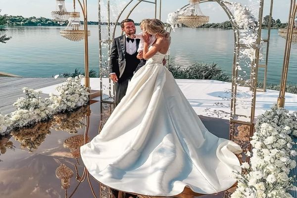 Gabriela Prisăcariu a pus piciorul în prag imediat după nuntă