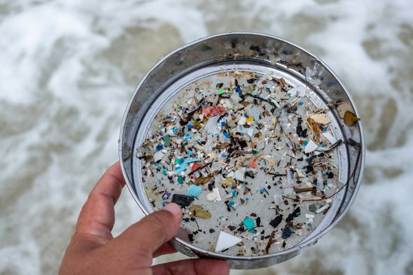 Restricții europene privind adăugarea microplasticelor în produse