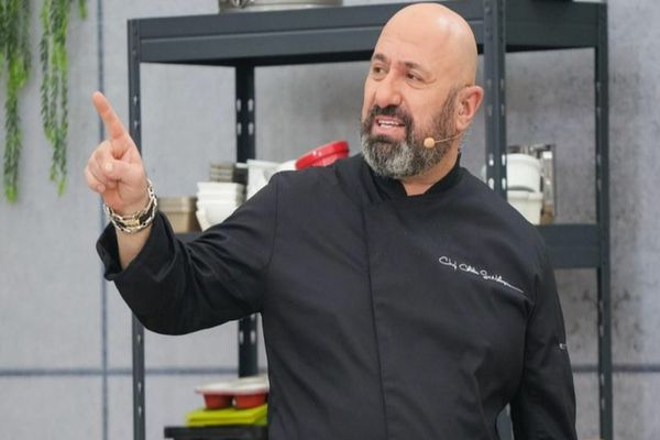 Cât costă să comanzi salată boeuf de la reastaurantul lui Cătălin Scărlătescu