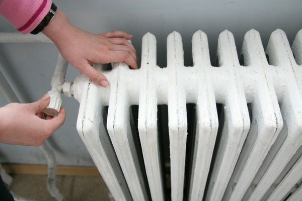 Când se dă drumul la căldură în calorifere, în București