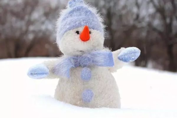 Cum te îmbraci când e ger afară - regula celor trei straturi