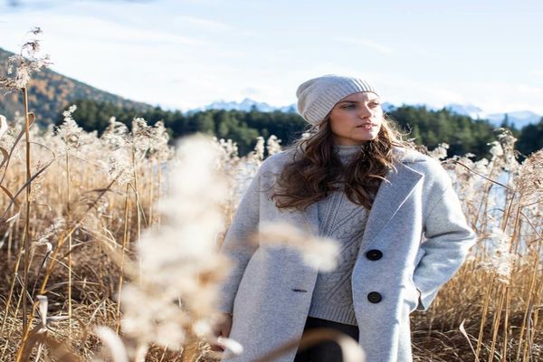 Care sunt cele mai calde materiale vestimentare pentru a face față frigului în această iarnă?