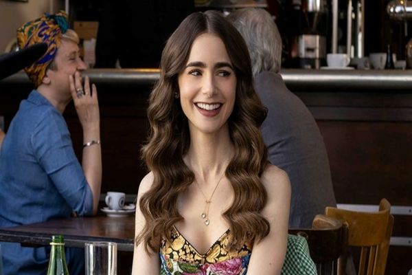 Actrița din Emily in Paris a devenit mamă! Lily Collins, primele imagini cu fiica sa