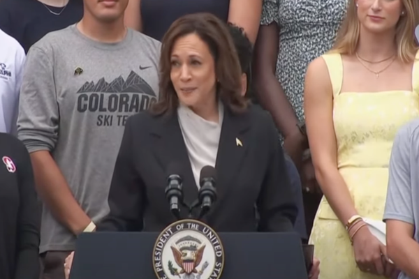KAMALA HARRIS: ”JOE BIDEN A AVUT PERFORMANȚE DE NEEGALAT ÎN ISTORIA MODERNĂ A AMERICII”