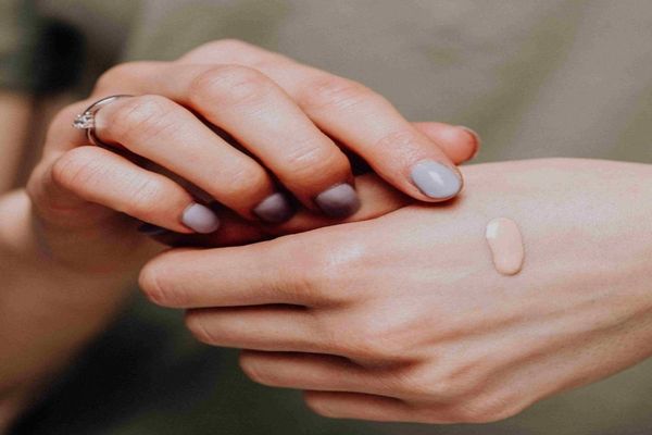 SFATURI PENTRU APLICAREA FONDULUI DE TEN PE PIELEA MATURĂ