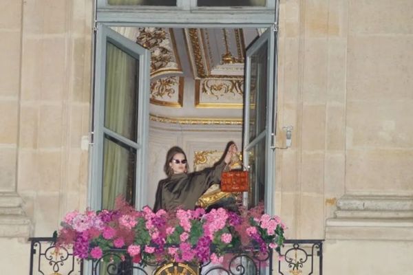 Săptămâna Modei de la Paris: spotlight pe Schiaparelli Ready-to-Wear Spring-Summer 2025 show