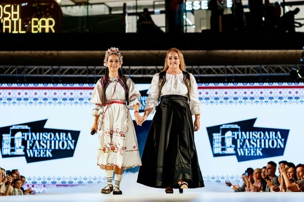 Vlăduța Lupău și Olguța Berbec au defilat la Timișoara Fashion Week