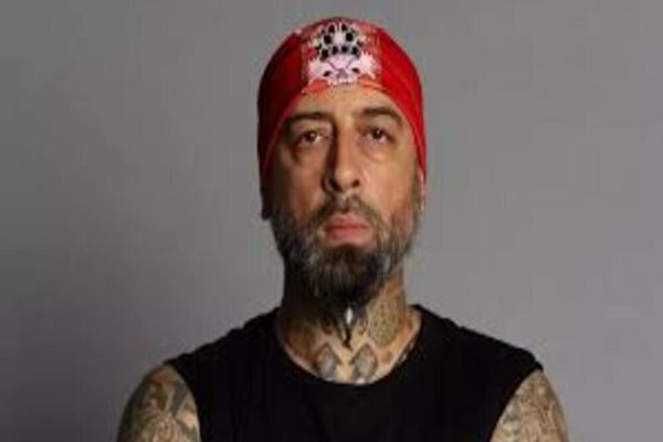 CRBL, deranjat că încă e criticat pentru divorțul de Elena Vîșcu. Artistul a răbufnit