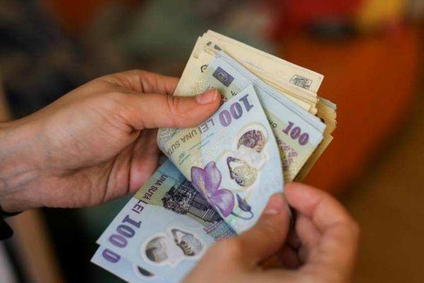 „COPIII MEI NECESITĂ MULTE CHELTUIELI ÎNTRE SEPTEMBRIE ȘI DECEMBRIE”. SOLUȚIA UNEI MAME PENTRU A FACE ECONOMII