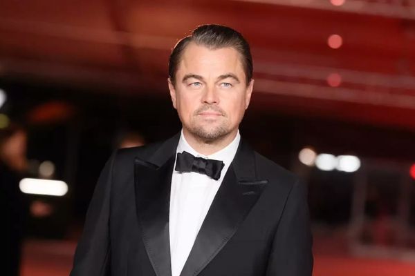 Leonardo DiCaprio a împlinit 50 de ani și a dat o petrecere mare la care au participat Brad Pitt, Paris Hilton și Katy Perry