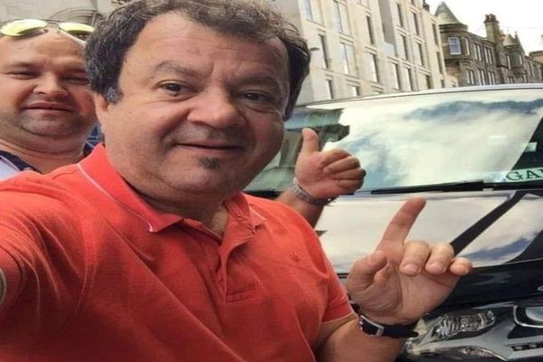 Cu ce se ocupă, de fapt, Dragoș Moștenescu în Londra