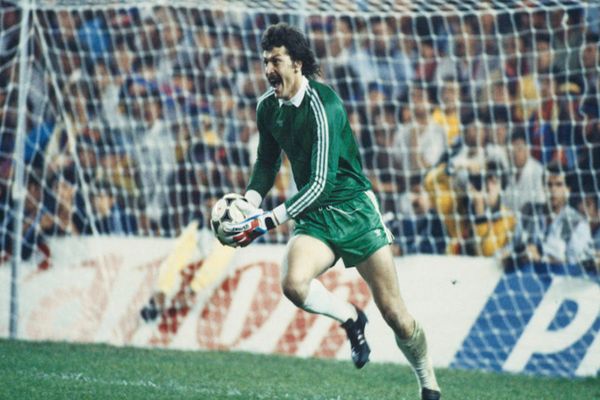 A MURIT HELMUTH DUCKADAM. FOSTUL PORTAR DE LEGENDĂ AL STELEI AVEA 65 DE ANI (VIDEO)