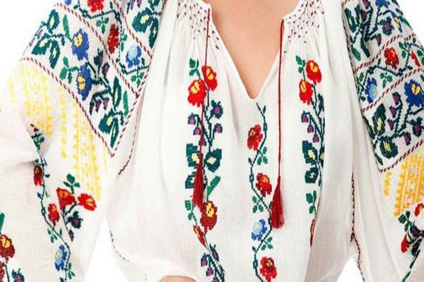 Premiile Oscar 2025. Creația unică ce a îmbinat eleganța modernă cu rafinamentul broderiei tradiționale românești