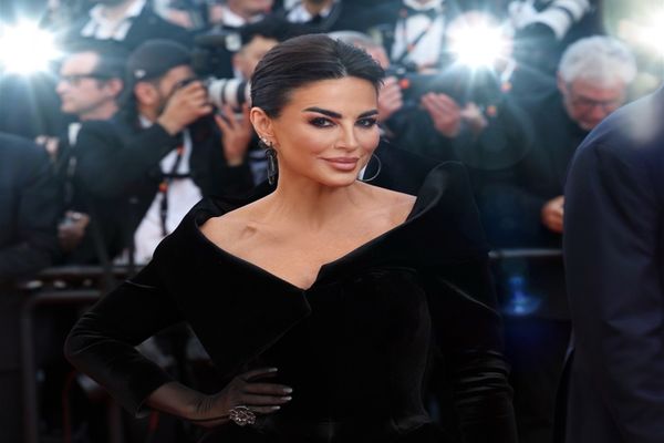 O româncă a strălucit pe covorul roșu de la Cannes