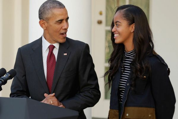 MOTIVUL PENTRU CARE MALIA, FIICA CEA MARE A LUI BARACK OBAMA, A DECIS SĂ RENUNȚE LA NUMELE DE FAMILIE