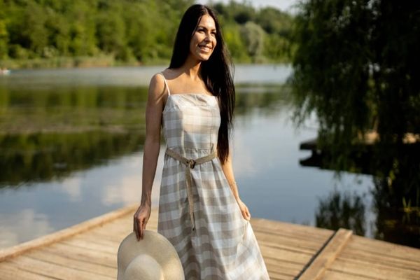 6 TENDINȚE VESTIMENTARE DE VARĂ MUST-KNOW PENTRU 2025