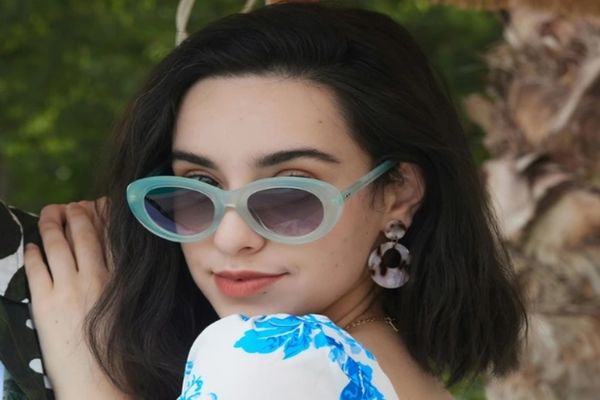 8 MODELE DE OCHELARI DE SOARE CARE ÎȚI VOR ÎMBUNĂTĂȚI INSTANTANEU LOOK-UL DE VARĂ