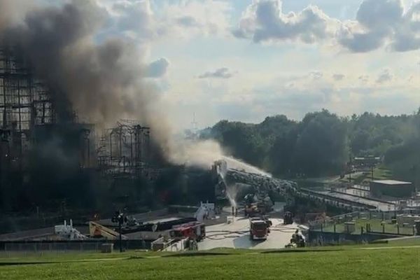 INCENDIU DEVASTATOR LA TOMORROWLAND, CHIAR ÎNAINTE DE DESCHIDEREA FESTIVALULUI