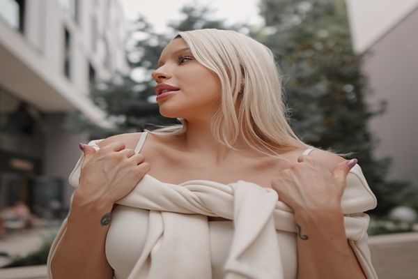 CARMEN GREBENIȘAN A DEZVĂLUIT PRIMELE IMAGINI CU BĂIEȚELUL EI ȘI NUMELE SPECIAL PE CARE I L-A ALES